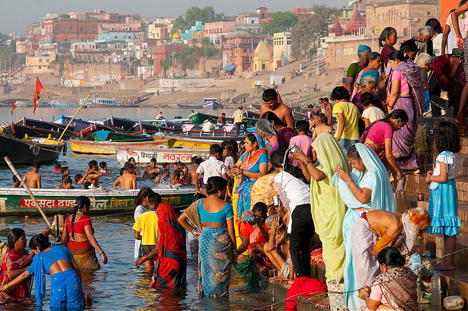 Varanasi o poranku (Indie 2010 - zabytki i inne miejsca)